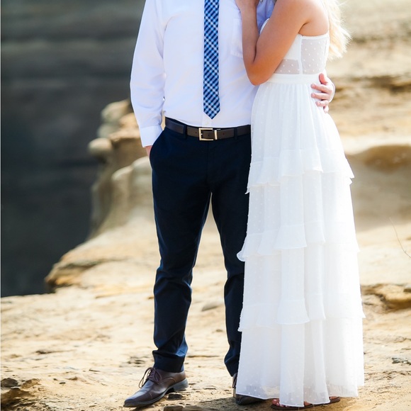 Fame & Partners White Tiered Dress with Sheer Bodice Small - Picture 6 of 6